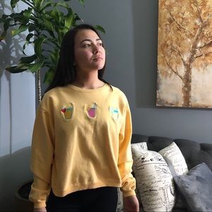 ❌SOLD ON IG❌ Super cute all season sweater 😊
